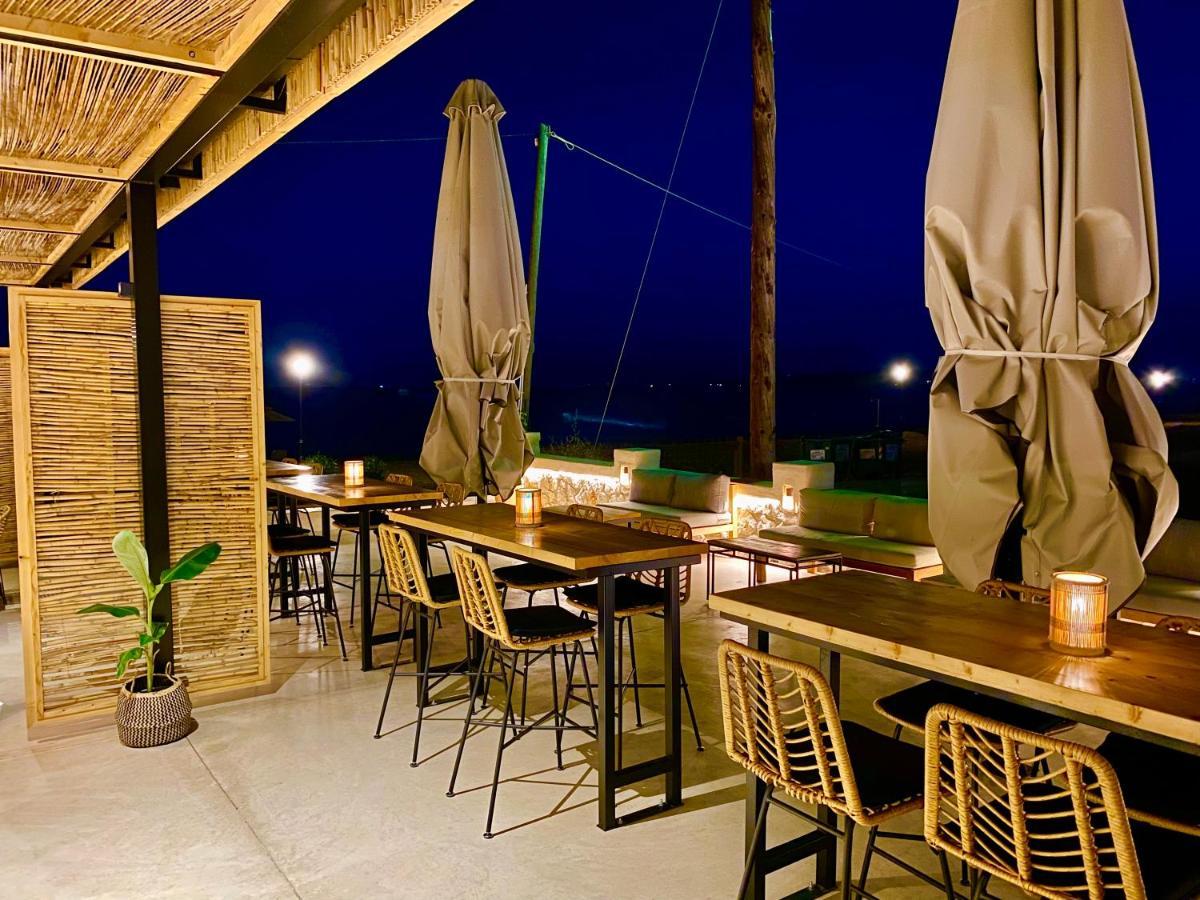 Zoom Beach Hotel Kandia Exteriör bild